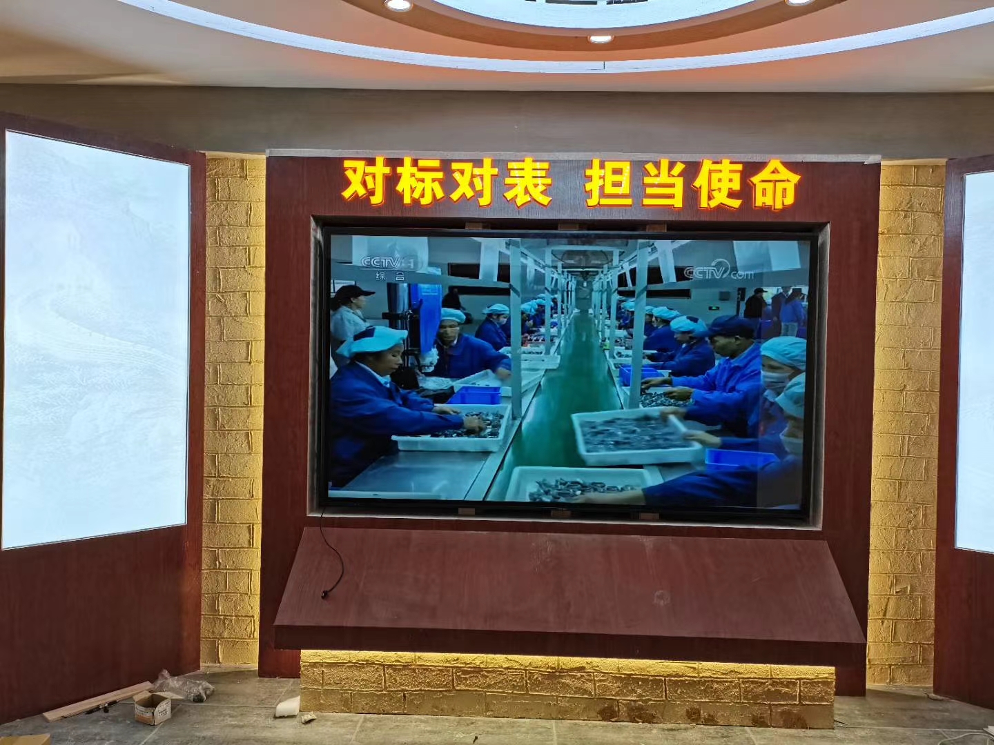 液晶广告机的日常保养(图2)